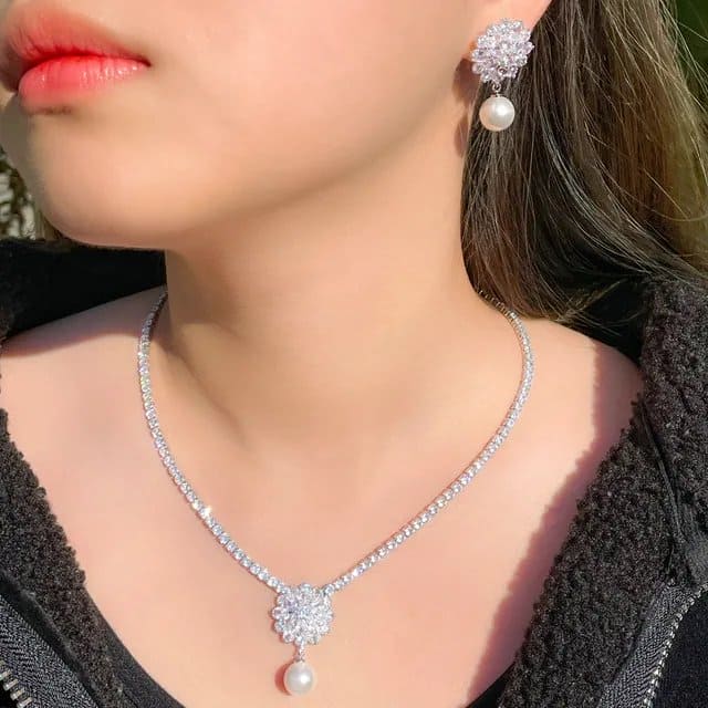 Flower Drop Zircon Set