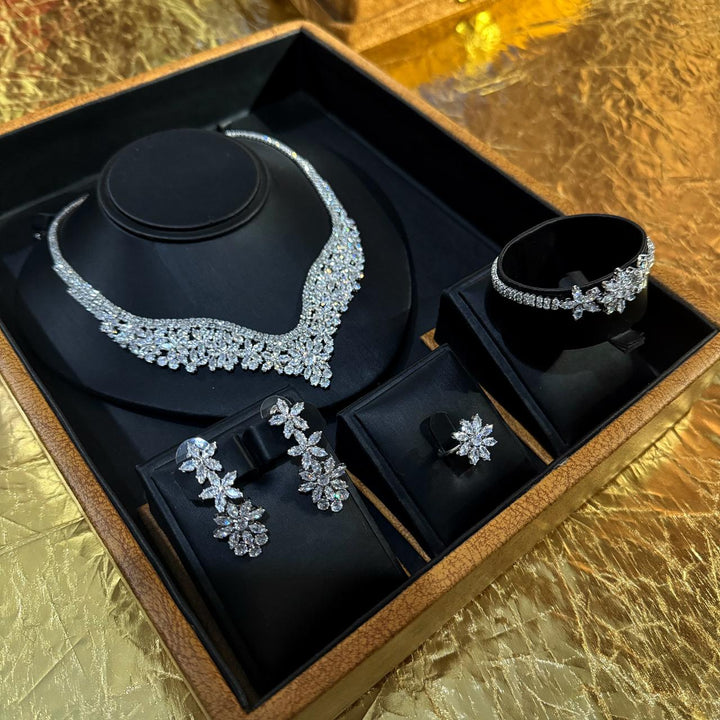 Flower Design Zircon Set